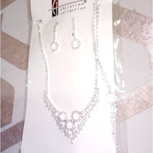 NWT Christina collection matching necklace and earring set